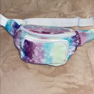 Fanny pack